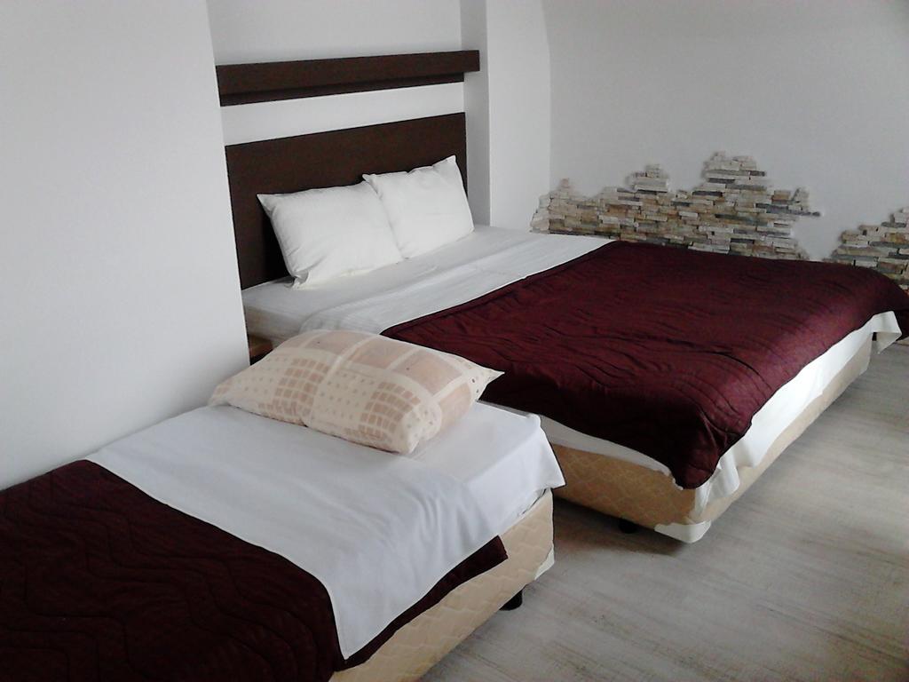 Prenociste Konstantin 2008 Hotel Ni Kamer foto
