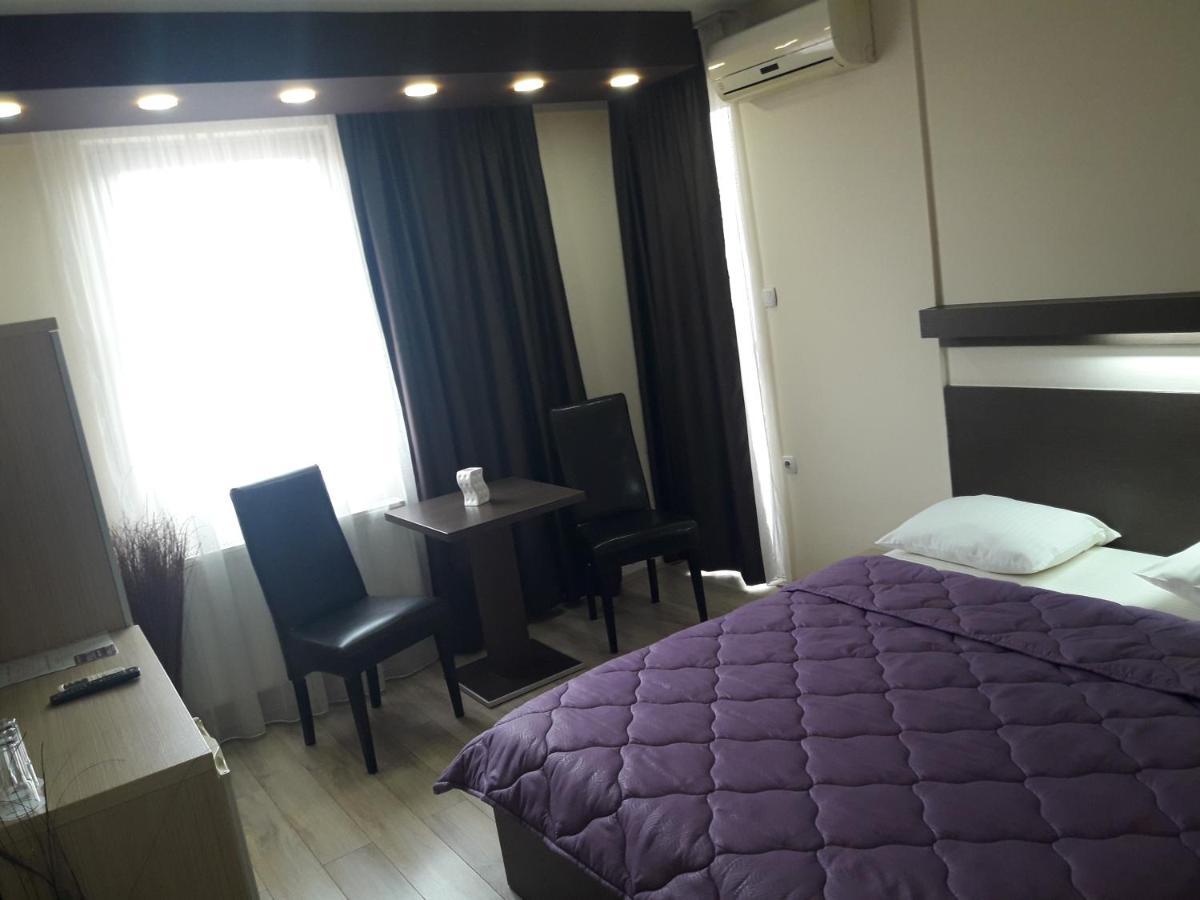 Prenociste Konstantin 2008 Hotel Ni Buitenkant foto