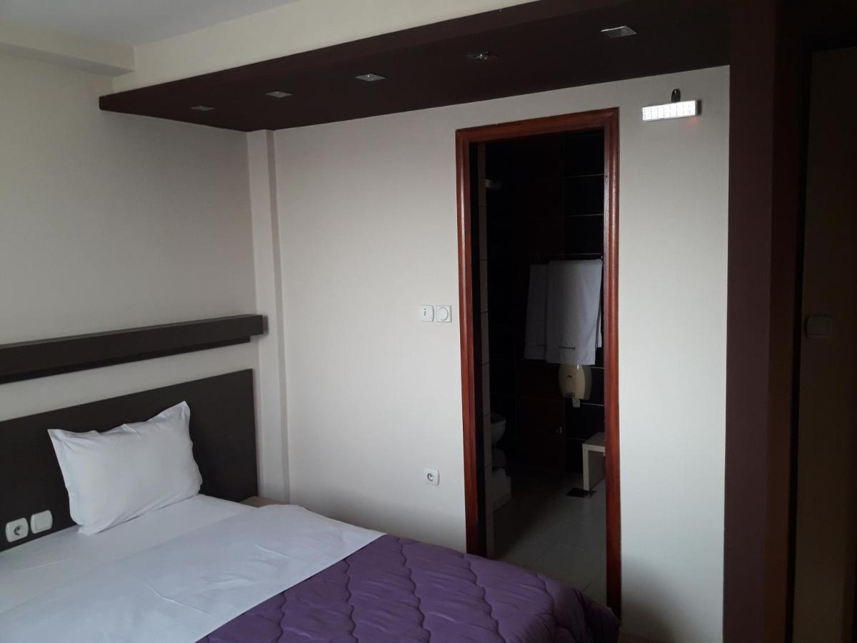 Prenociste Konstantin 2008 Hotel Ni Buitenkant foto