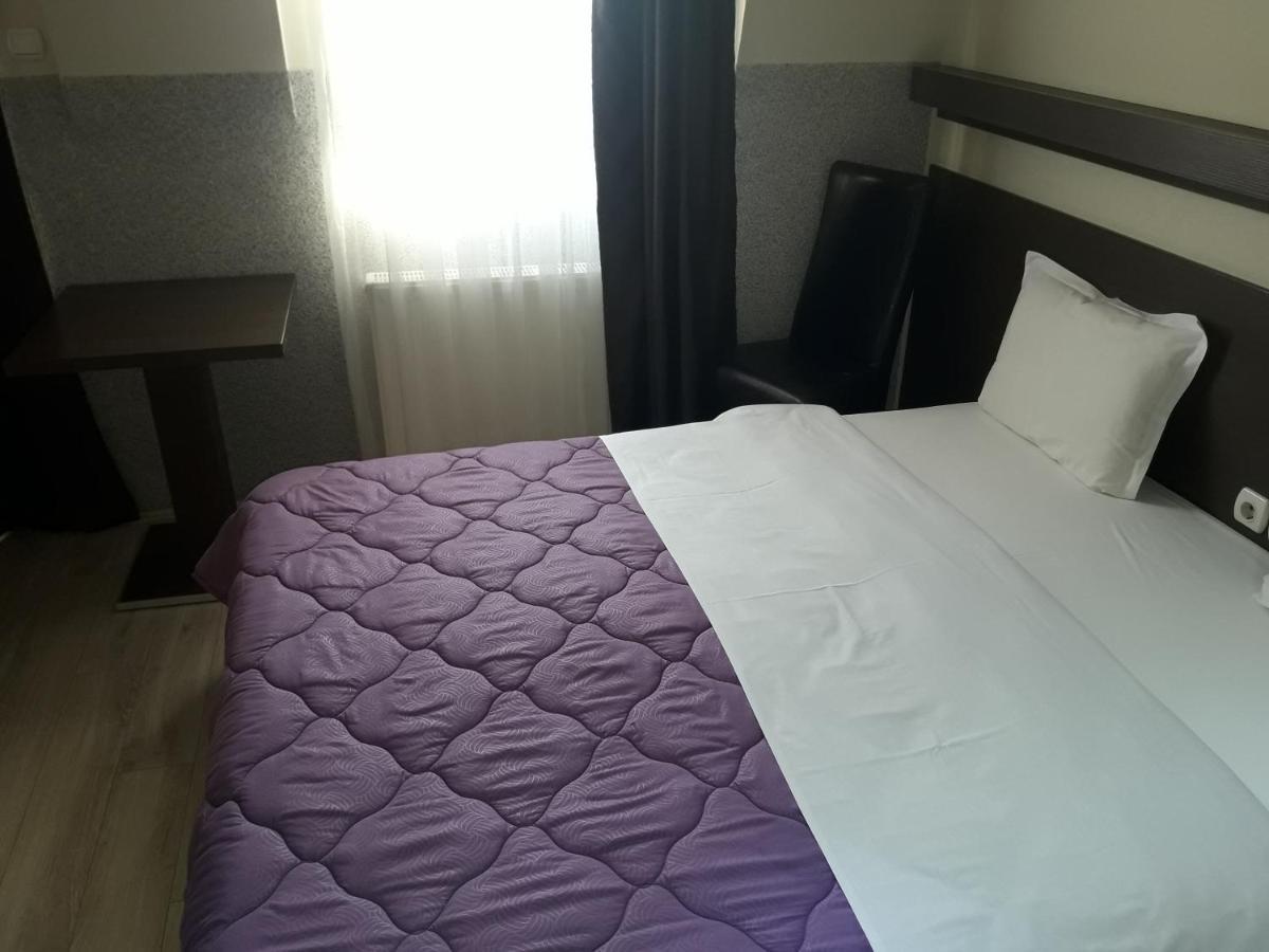Prenociste Konstantin 2008 Hotel Ni Buitenkant foto
