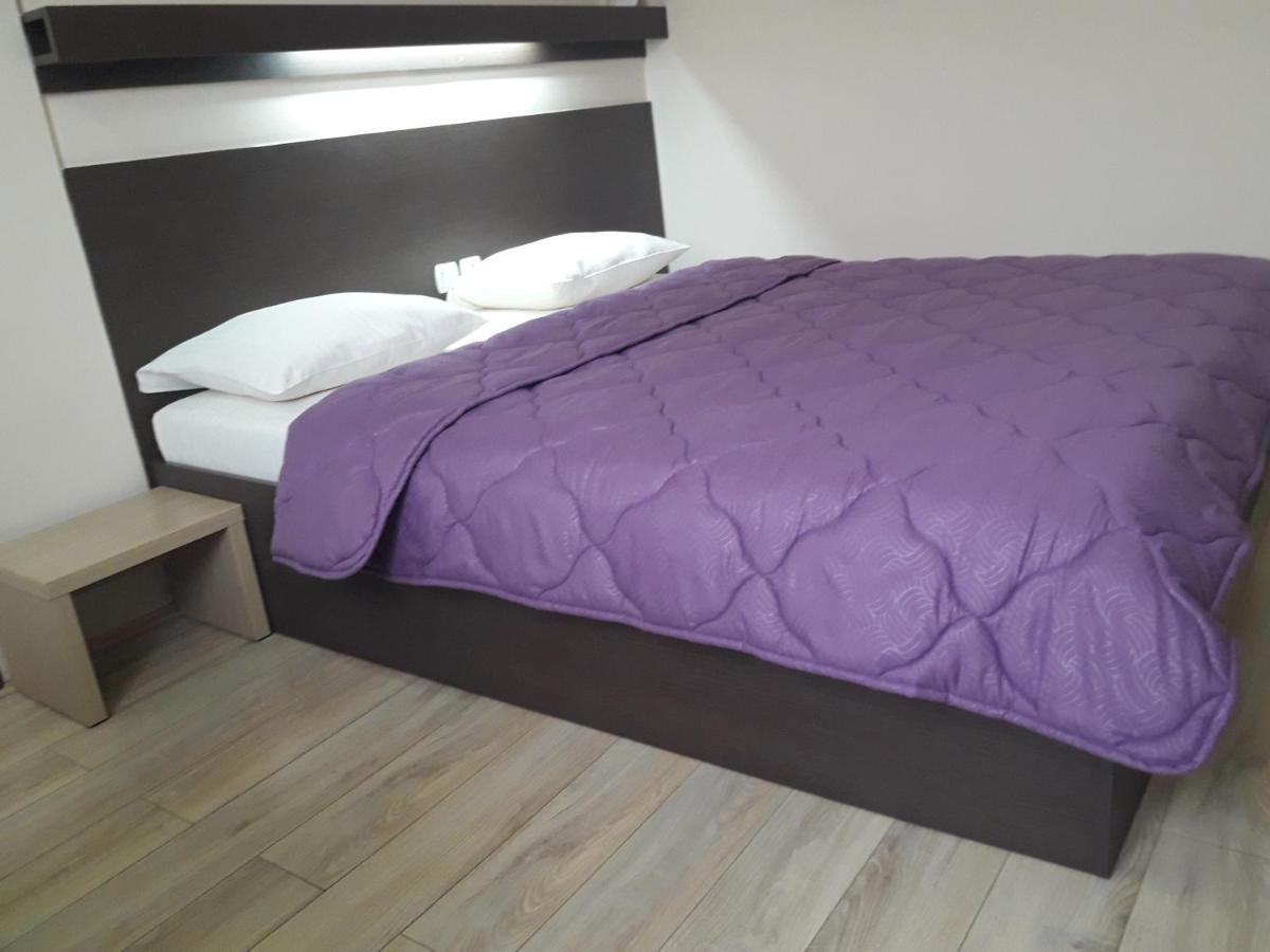 Prenociste Konstantin 2008 Hotel Ni Buitenkant foto