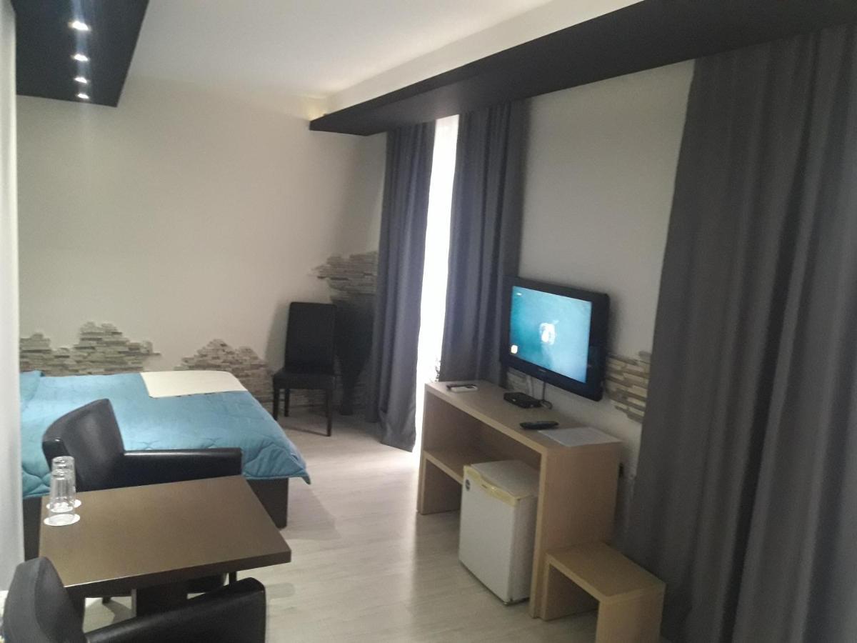 Prenociste Konstantin 2008 Hotel Ni Buitenkant foto